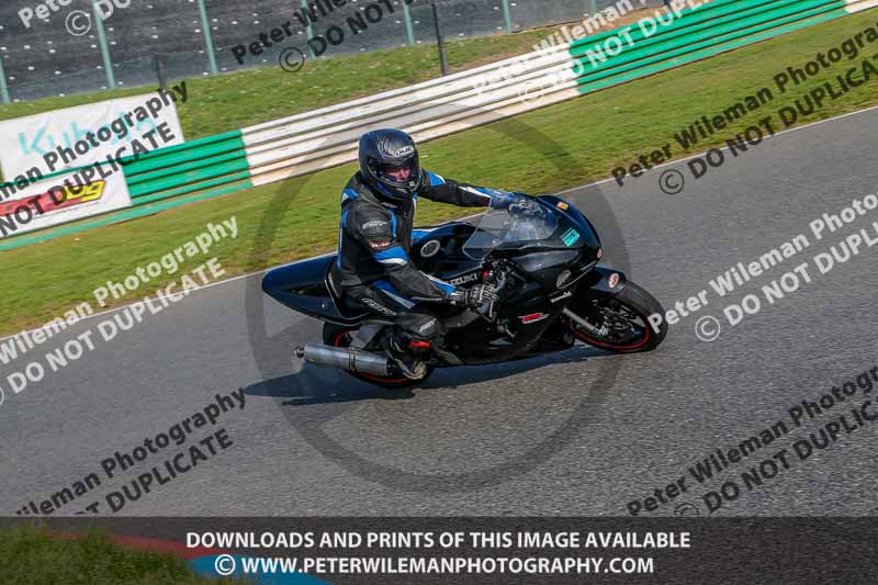 PJM Wedding Photography;enduro digital images;event digital images;eventdigitalimages;mallory park;mallory park photographs;mallory park trackday;mallory park trackday photographs;no limits trackdays;peter wileman photography;racing digital images;trackday digital images;trackday photos